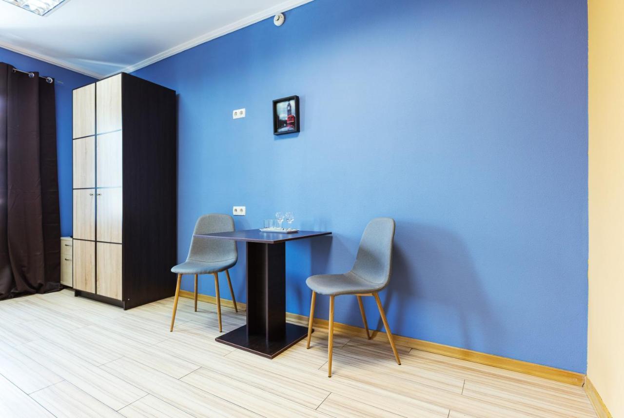 Guest House "Golden Gate 911 " Киев Екстериор снимка